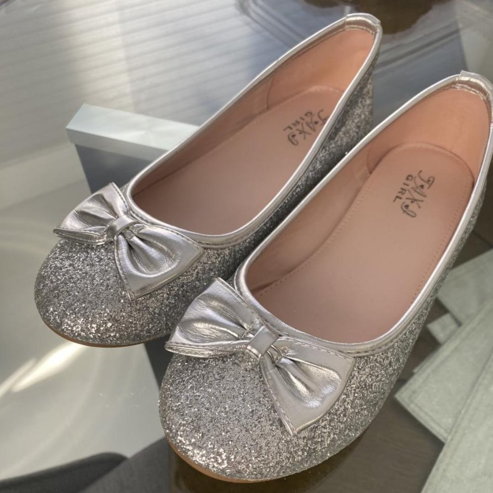 KIDS TAXI GIRL silver sparkly bow ballerina shoes